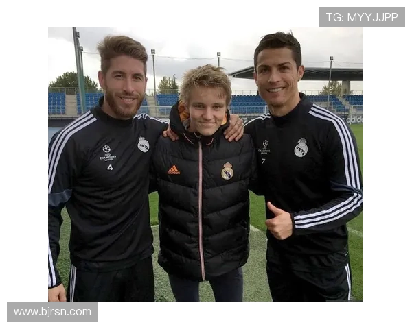 奥尔莫与厄德高组织型前腰效率对比分析