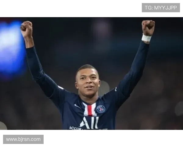 维尼修斯与萨拉赫能力对比：边锋终结效率谁更稳定