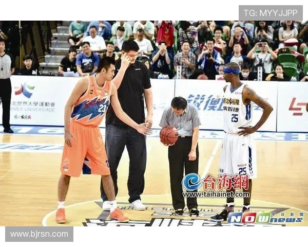 三步搞懂篮球发球违例判定，让你开球不走步！